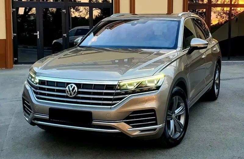 Volkswagen Touareg 3.0d V6 TDI Elegance 4MOTION Image 1