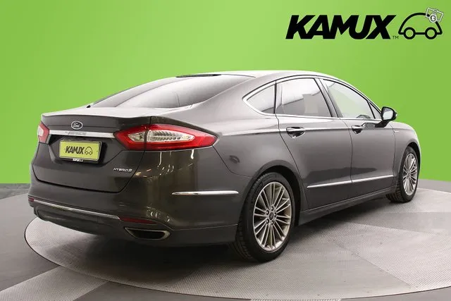 Ford Mondeo 2,0 187hv Hybrid eCVT Vignale HEV 4-ovinen / Web Image 4